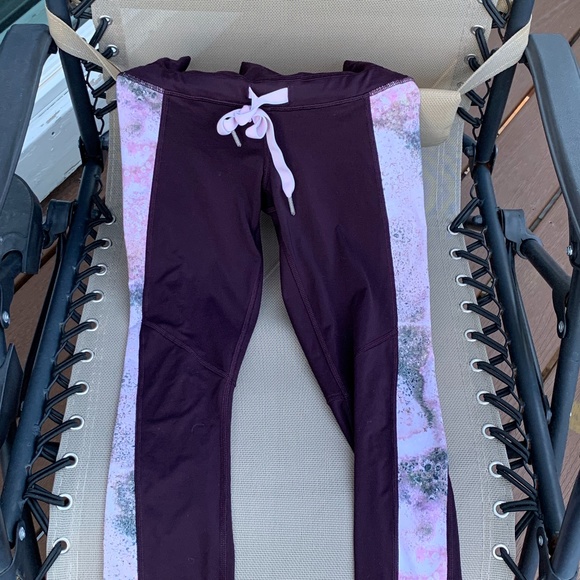 Women’s size 2 lululemon leggings - Picture 1 of 2